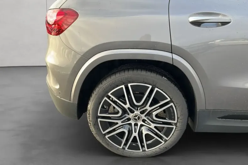 Mercedes-Benz GLA 180 din 2025 cu 3.585 km - oferta MER170259 - foto 27