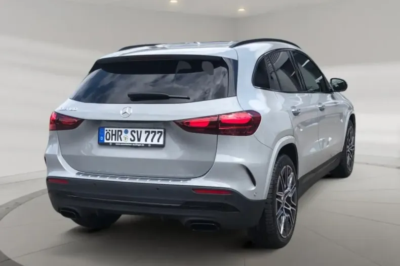 Mercedes-Benz GLA 180 din 2025 cu 8.913 km - oferta MER170260 - foto 2