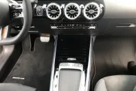Mercedes-Benz GLA 180 din 2025 cu 8.913 km - oferta MER170260 - foto 14