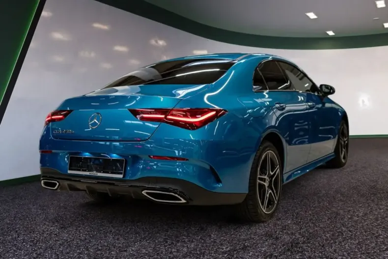 Mercedes-Benz CLA 250 din 2025 cu 6.040 km - oferta MER170261 - foto 3