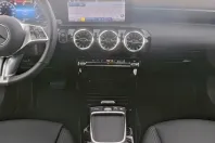 Mercedes-Benz CLA 180 din 2025 cu 17.479 km - oferta MER170263 - foto 8