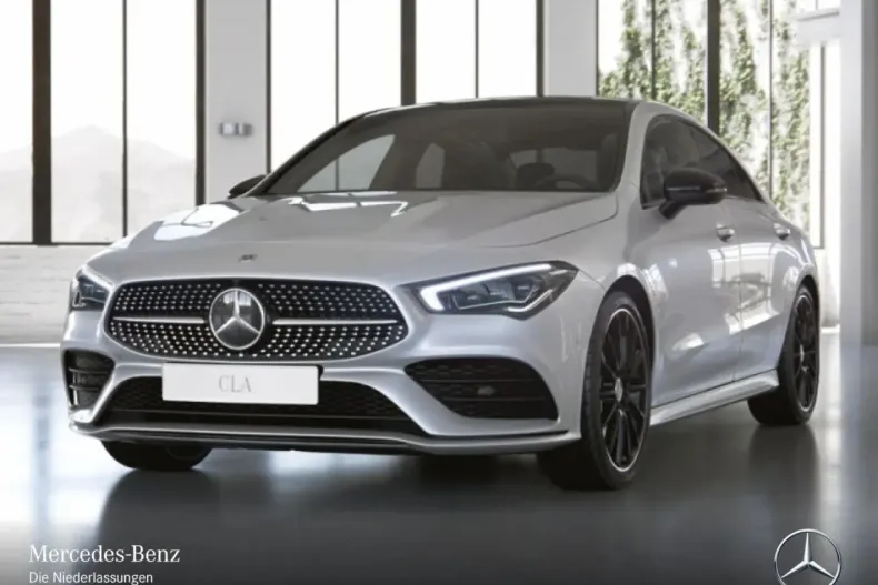 Mercedes-Benz CLA 250 din 2022 cu 54.452 km - oferta MER170268 - foto 1