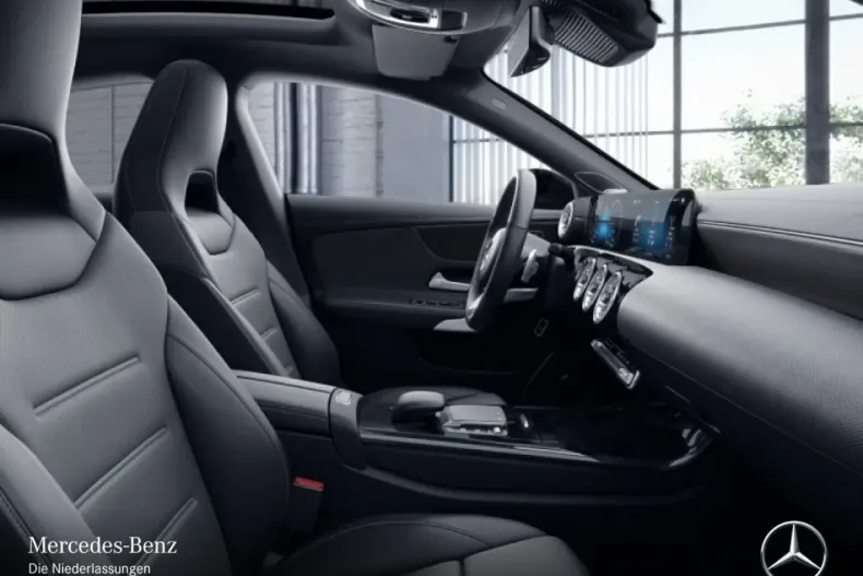 Mercedes-Benz CLA 250 din 2022 cu 54.452 km - oferta MER170268 - foto 11