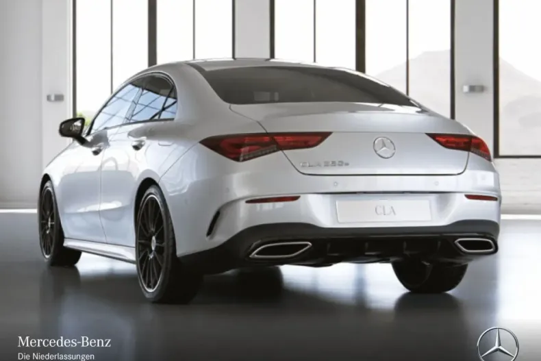 Mercedes-Benz CLA 250 din 2022 cu 54.452 km - oferta MER170268 - foto 19