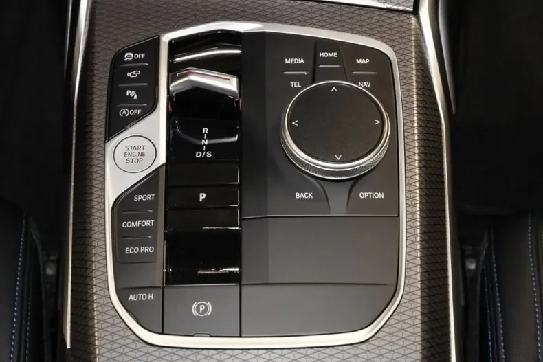 BMW 330 din 2024 cu 20.500 km - oferta BMW170273 - foto 9