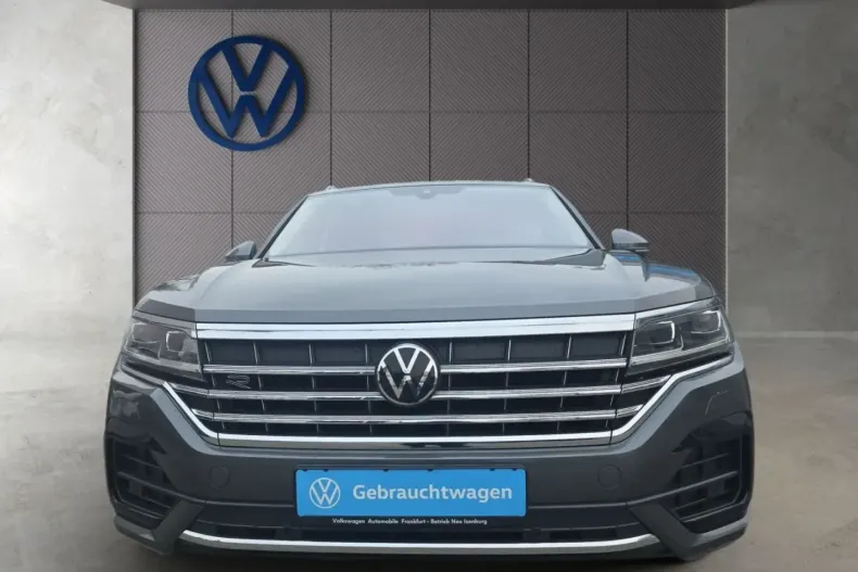 Volkswagen Touareg din 2022 cu 51.918 km - oferta VOL170280 - foto 3