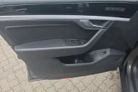 Volkswagen Touareg din 2022 cu 51.918 km - oferta VOL170280 - foto 8