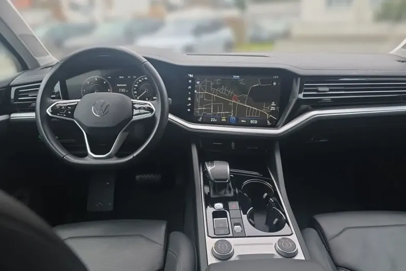 Volkswagen Touareg din 2022 cu 51.918 km - oferta VOL170280 - foto 12