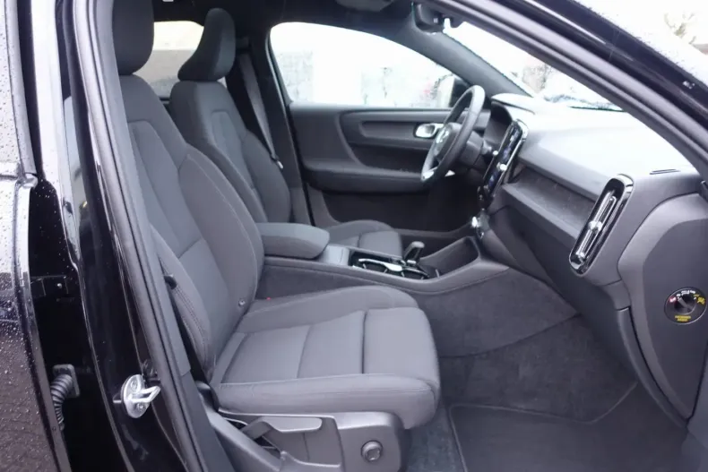 Volvo C40 din 2024 cu 8.005 km - oferta VOL170283 - foto 9