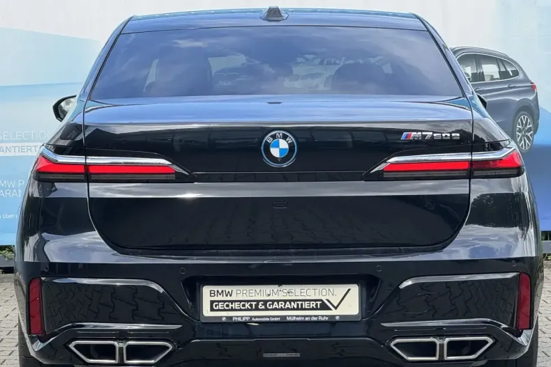 BMW M760 din 2024 cu 20.443 km - oferta BMW170286 - foto 7