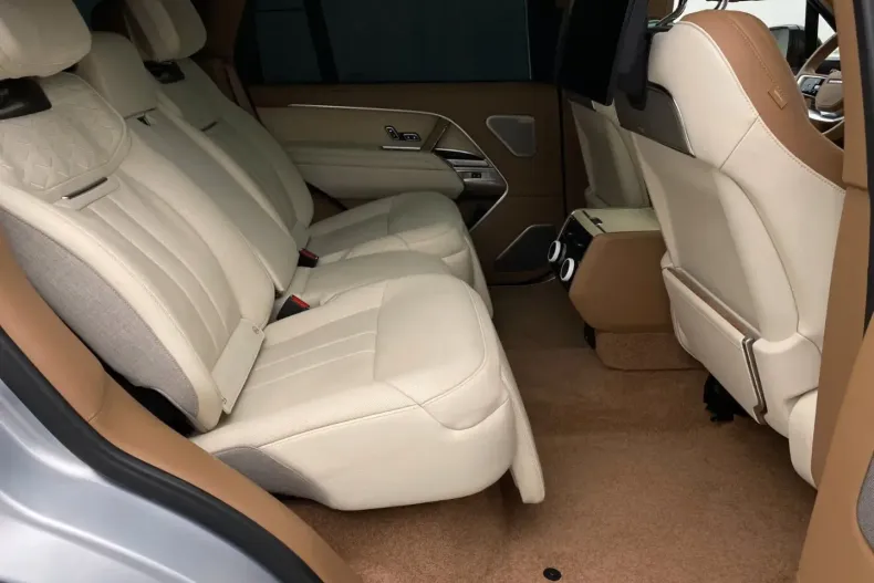 Land Rover Range Rover din 2024 cu 53.800 km - oferta LAN170289 - foto 10