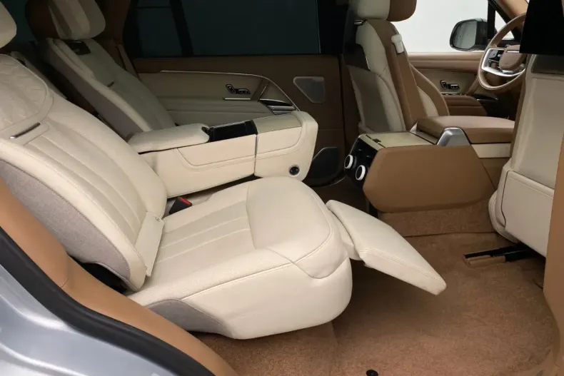 Land Rover Range Rover din 2024 cu 53.800 km - oferta LAN170289 - foto 11