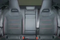 Mercedes-Benz CLA 200 din 2024 cu 12.726 km - oferta MER170291 - foto 9