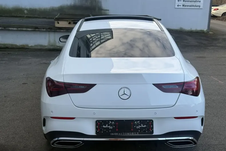 Mercedes-Benz CLA 200 din 2025 cu 3.800 km - oferta MER170292 - foto 5
