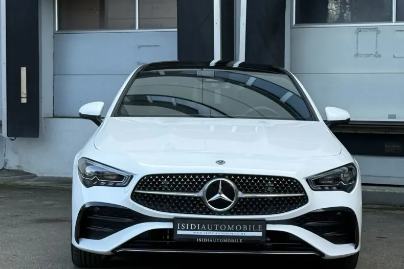 Mercedes-Benz CLA 200 din 2025 cu 3.800 km - oferta MER170292 - foto 10