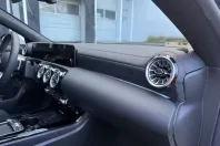 Mercedes-Benz CLA 200 din 2025 cu 3.800 km - oferta MER170292 - foto 24