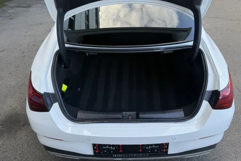 Mercedes-Benz CLA 200 din 2025 cu 3.800 km - oferta MER170292 - foto 29