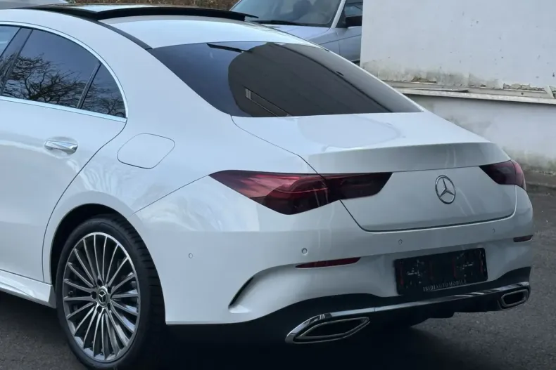 Mercedes-Benz CLA 200 din 2025 cu 3.800 km - oferta MER170292 - foto 43