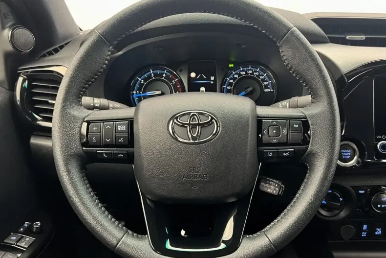 Toyota Hilux din 2025 cu 2.000 km - oferta TOY170298 - foto 8
