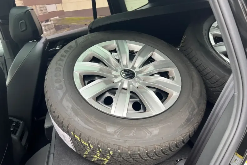 Volkswagen Tiguan din 2025 cu 9.407 km - oferta VOL170299 - foto 16