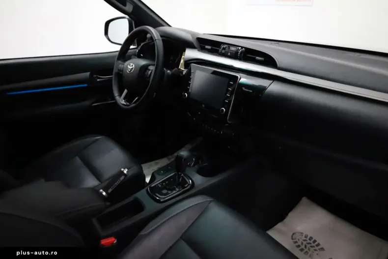 Toyota Hilux din 2024 cu 7.500 km - oferta TOY170300 - foto 5