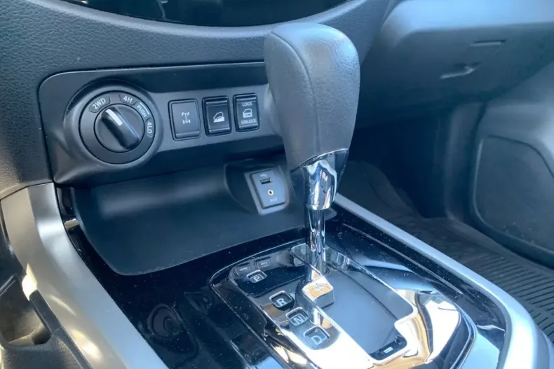 Nissan Navara din 2022 cu 70.073 km - oferta NIS170303 - foto 17