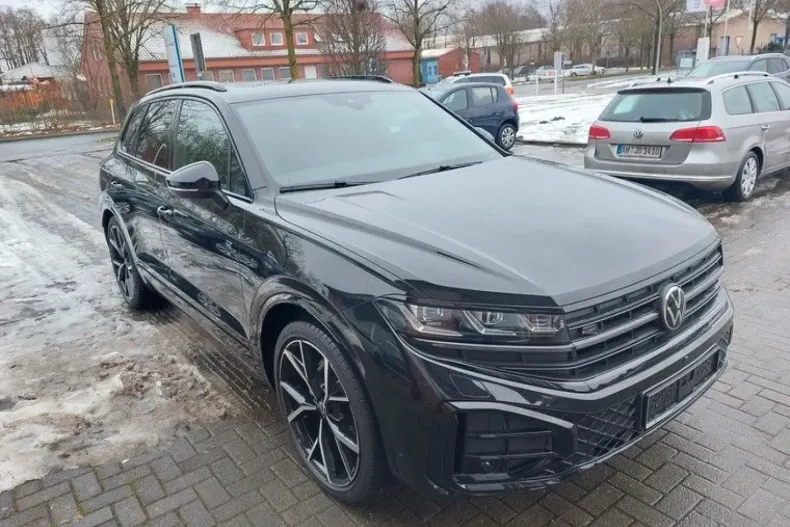 Volkswagen Touareg din 2025 cu 8.050 km - oferta VOL170304 - foto 7