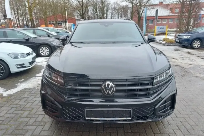Volkswagen Touareg din 2025 cu 8.050 km - oferta VOL170304 - foto 8