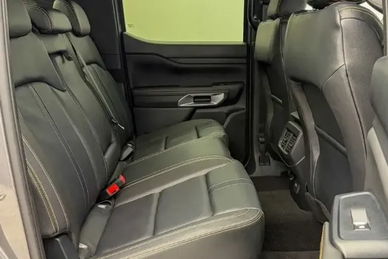 Ford Ranger din 2024 cu 8.400 km - oferta FOR170307 - foto 16