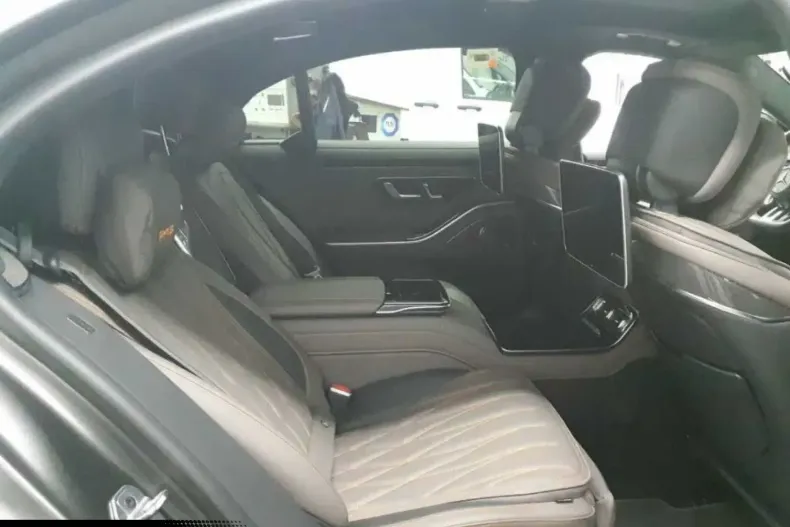 Mercedes-Benz S 63 AMG din 2024 cu 21.900 km - oferta MER170327 - foto 4