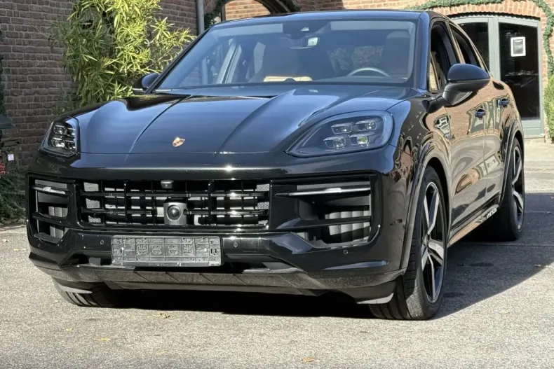 Porsche Cayenne din 2025 cu 9.800 km - oferta POR170330 - foto 5