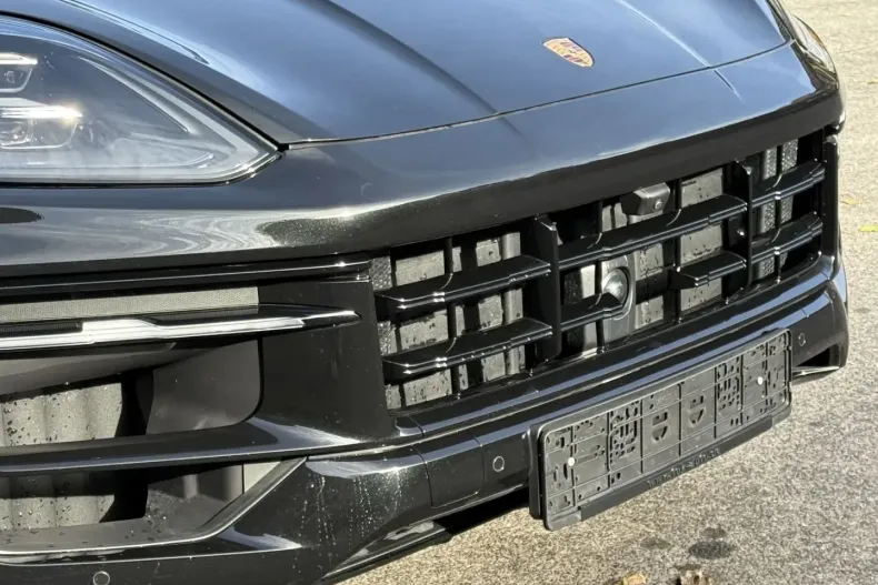 Porsche Cayenne din 2025 cu 9.800 km - oferta POR170330 - foto 8