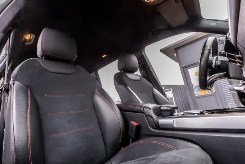 Mercedes-Benz GLB 200 din 2022 cu 49.000 km - oferta MER170331 - foto 5