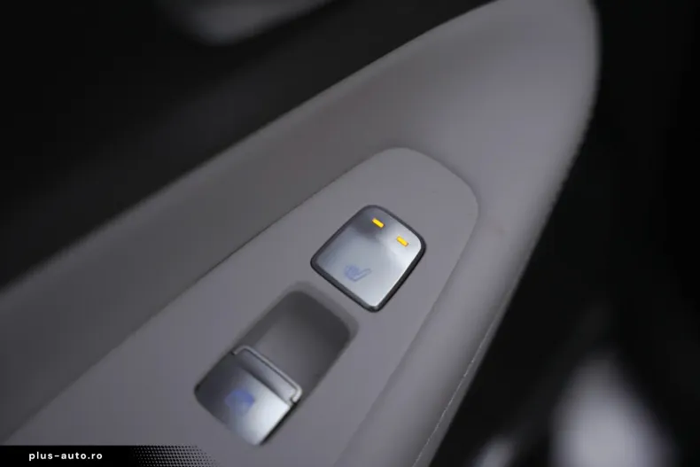 Hyundai SANTA FE din 2023 cu 43.200 km - oferta HYU170334 - foto 15