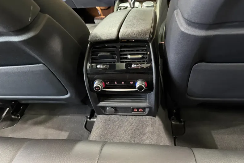 BMW 530 din 2021 cu 58.399 km - oferta BMW170339 - foto 19