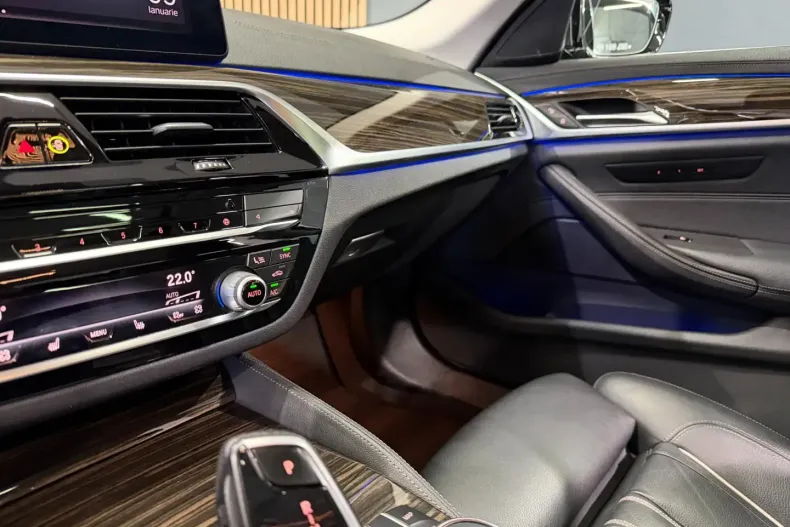 BMW 530 din 2021 cu 58.399 km - oferta BMW170339 - foto 20