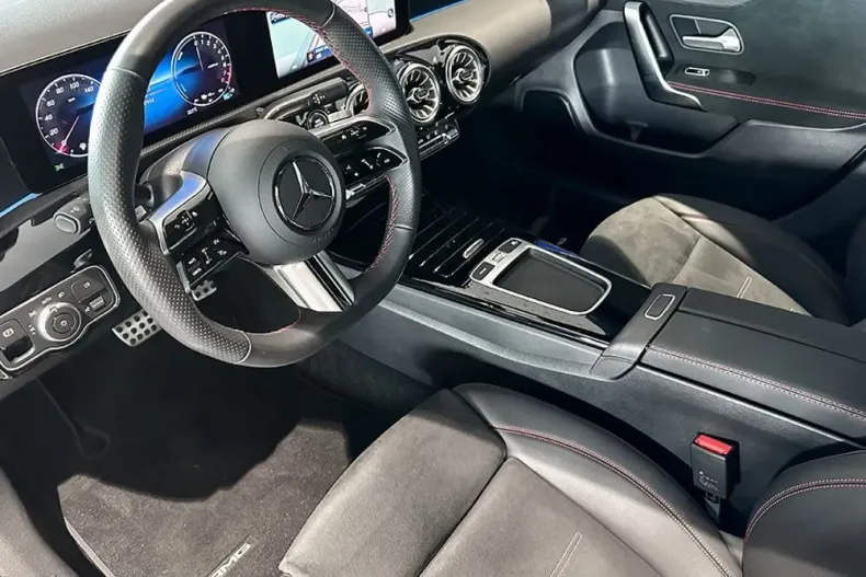Mercedes-Benz A 250 din 2024 cu 11.000 km - oferta MER170341 - foto 11