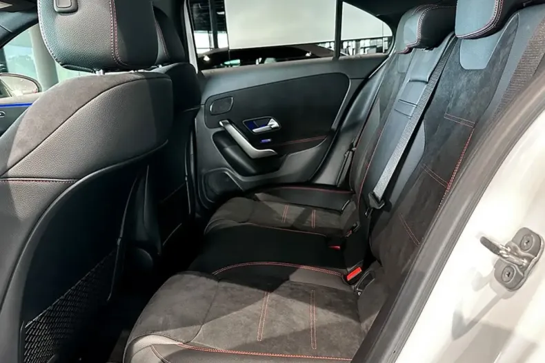 Mercedes-Benz A 250 din 2024 cu 11.000 km - oferta MER170341 - foto 15