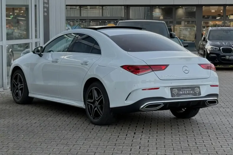 Mercedes-Benz CLA 250 din 2022 cu 26.360 km - oferta MER170342 - foto 4