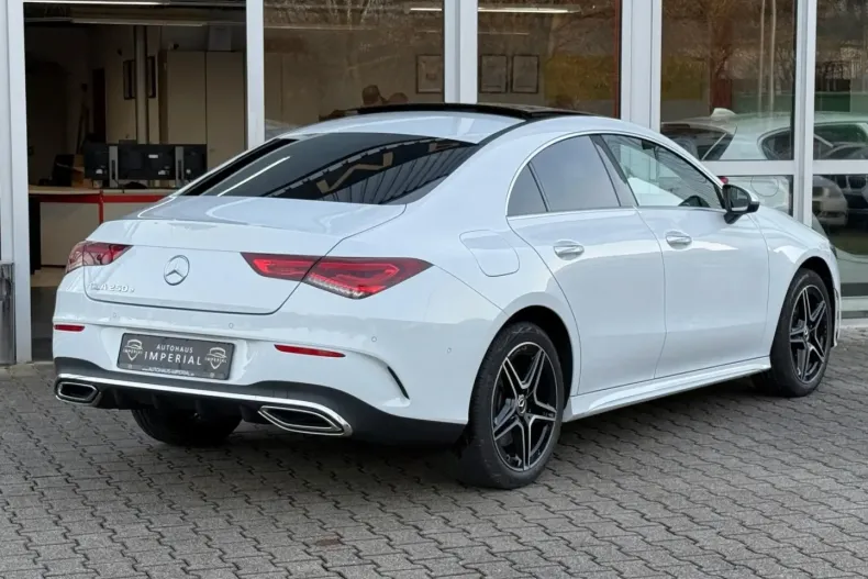 Mercedes-Benz CLA 250 din 2022 cu 26.360 km - oferta MER170342 - foto 6