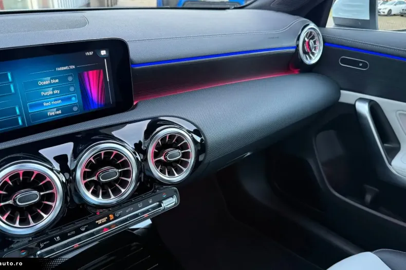 Mercedes-Benz CLA 250 din 2022 cu 26.360 km - oferta MER170342 - foto 13