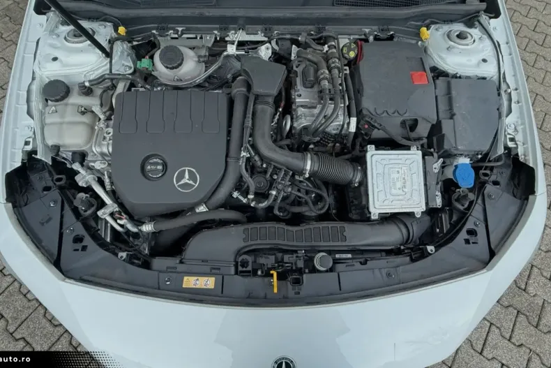 Mercedes-Benz CLA 250 din 2022 cu 26.360 km - oferta MER170342 - foto 39