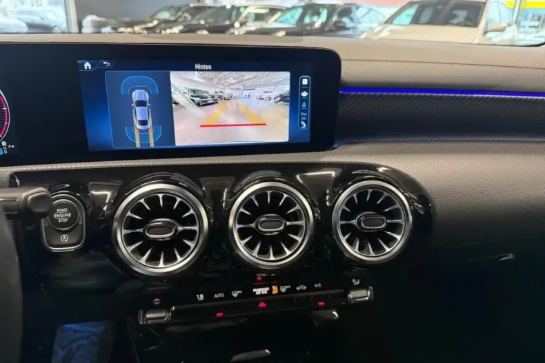 Mercedes-Benz CLA 200 din 2023 cu 46.076 km - oferta MER170346 - foto 9