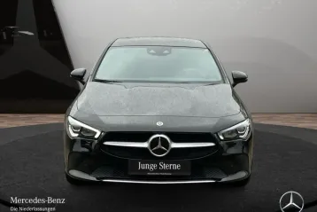 Mercedes-Benz CLA 200 din 2023 - oferta MER170347