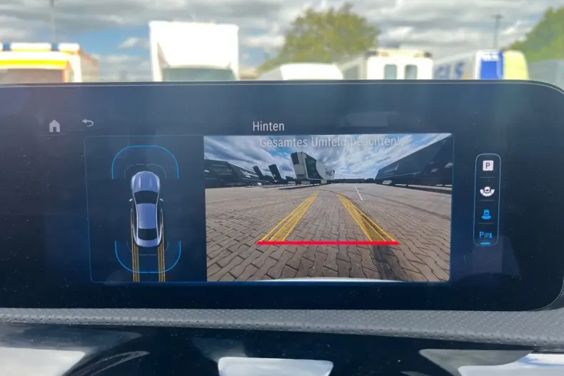 Mercedes-Benz CLA 180 din 2024 cu 19.300 km - oferta MER170355 - foto 19