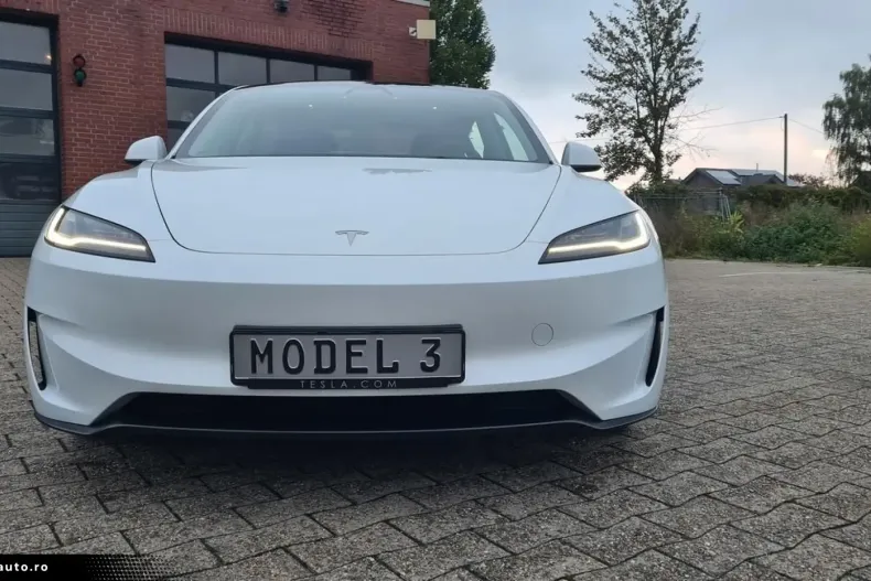 Tesla Model 3 din 2024 cu 23.500 km - oferta TES170356 - foto 2
