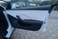 Tesla Model 3 din 2024 cu 23.500 km - oferta TES170356 - foto 12