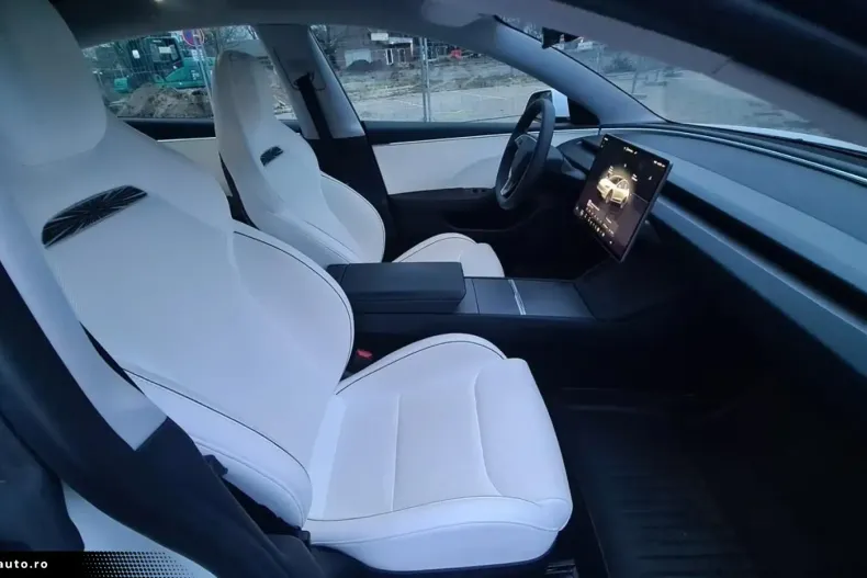 Tesla Model 3 din 2024 cu 23.500 km - oferta TES170356 - foto 14