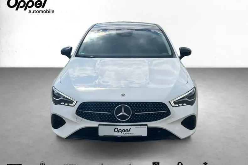 Mercedes-Benz CLA 180 din 2024 cu 19.300 km - oferta MER170357 - foto 1