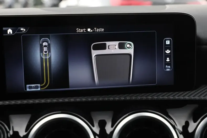 Mercedes-Benz CLA 180 din 2024 cu 22.361 km - oferta MER170360 - foto 14